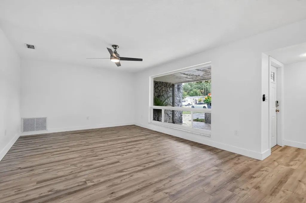 5207 SW 91st Terrace Cooper City FL 33328