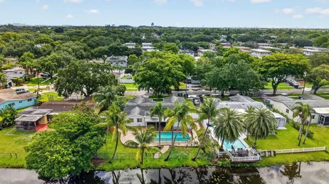 5207 SW 91st Terrace Cooper City FL 33328