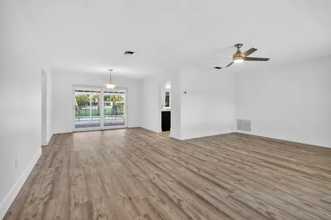 5207 SW 91st Terrace Cooper City FL 33328