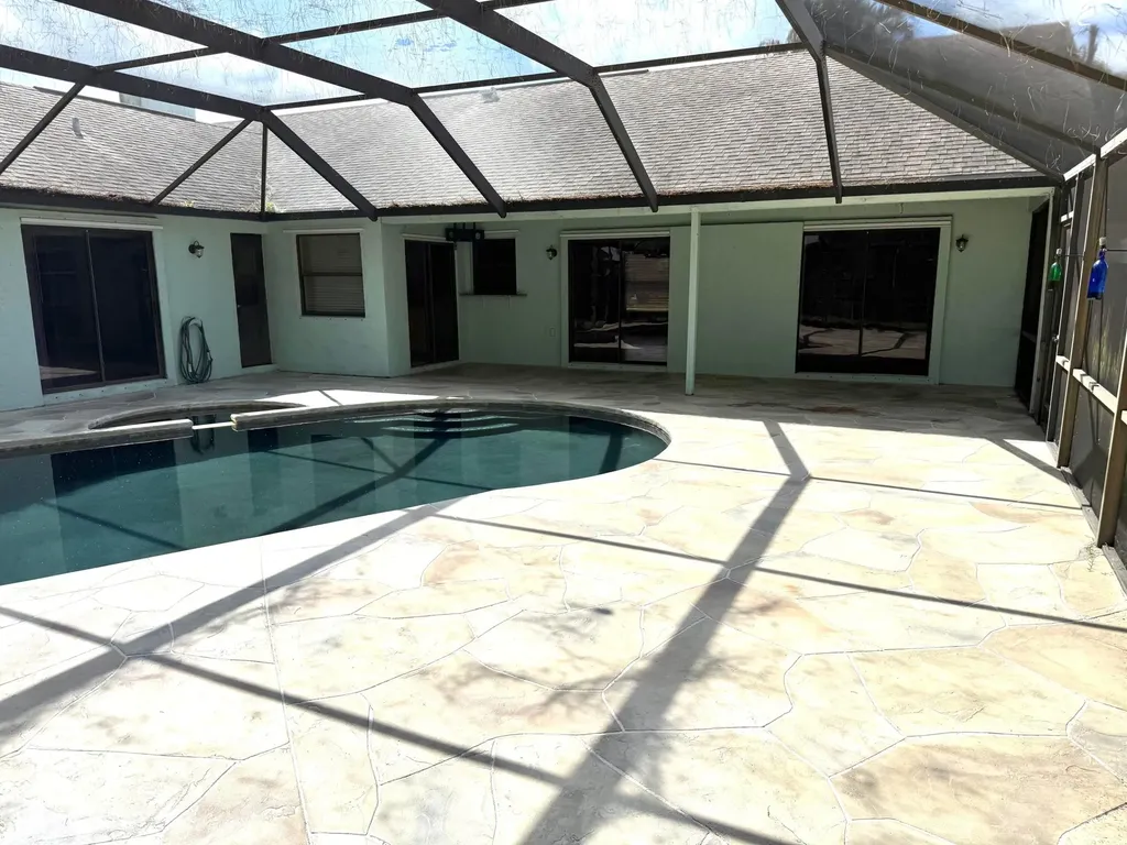 409 SE Voltair Terrace Port St Lucie FL 34983