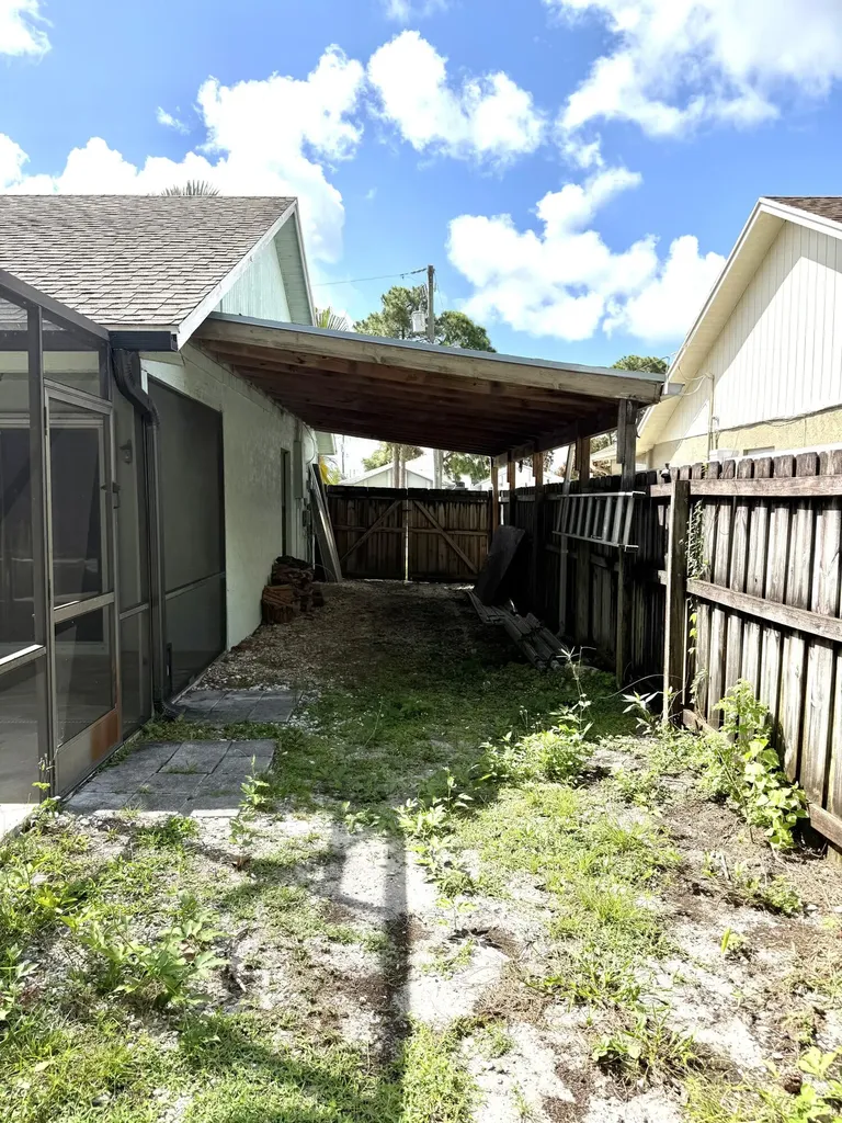 409 SE Voltair Terrace Port St Lucie FL 34983
