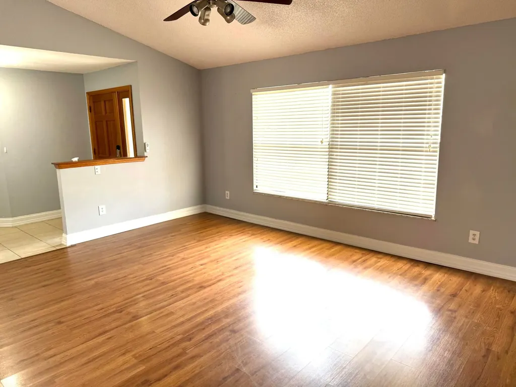 409 SE Voltair Terrace Port St Lucie FL 34983