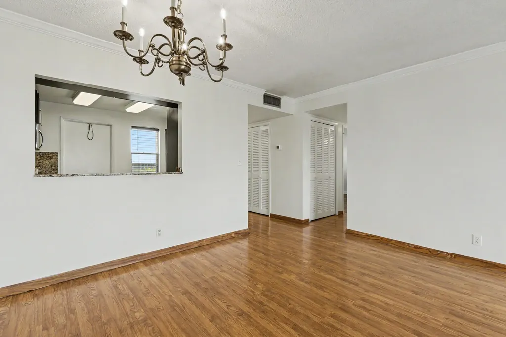950 Hillcrest Drive Hollywood FL 33021
