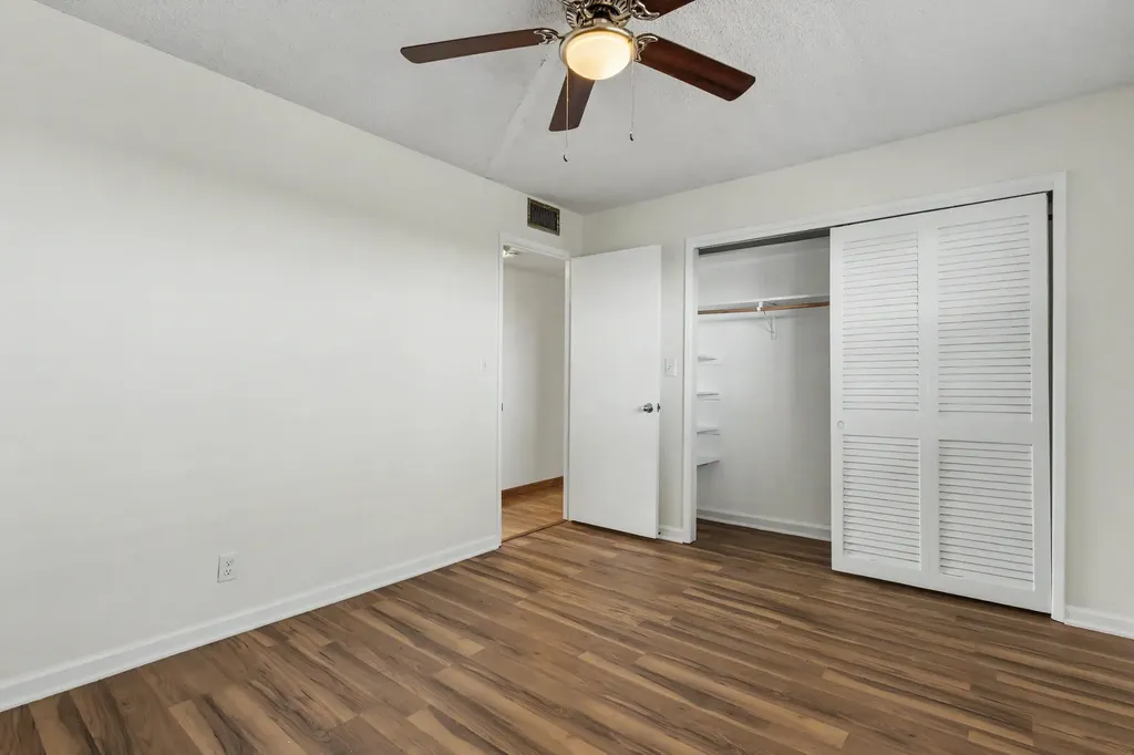 950 Hillcrest Drive Hollywood FL 33021
