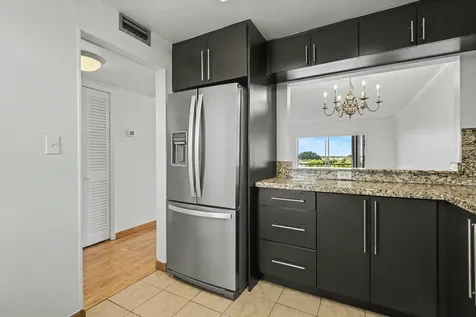 950 Hillcrest Drive Hollywood FL 33021