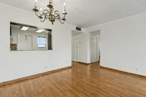 950 Hillcrest Drive Hollywood FL 33021