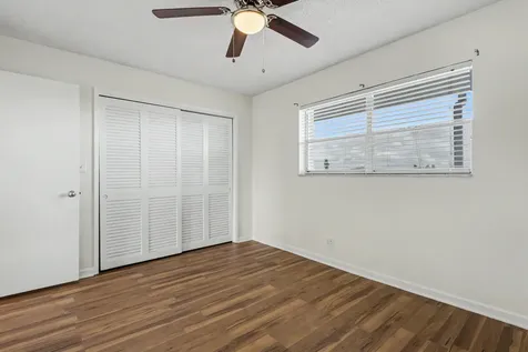 950 Hillcrest Drive Hollywood FL 33021