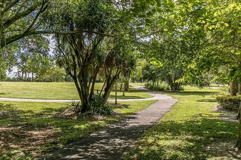 950 Hillcrest Drive Hollywood FL 33021