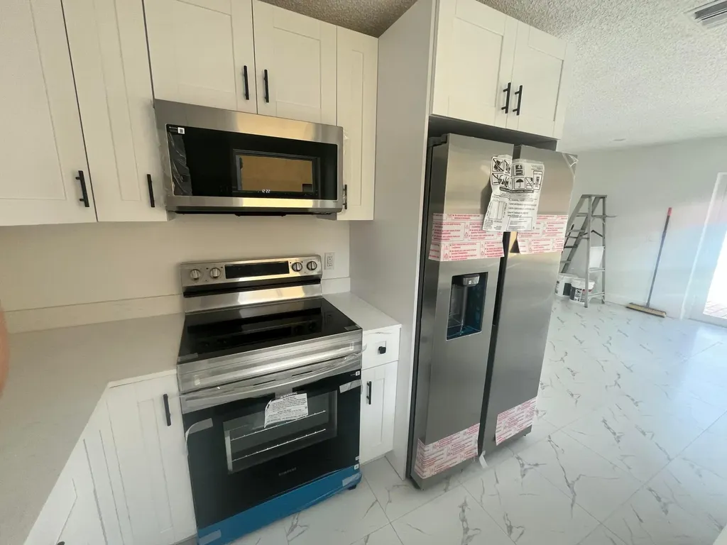 2747 Summit Boulevard West Palm Beach FL 33406