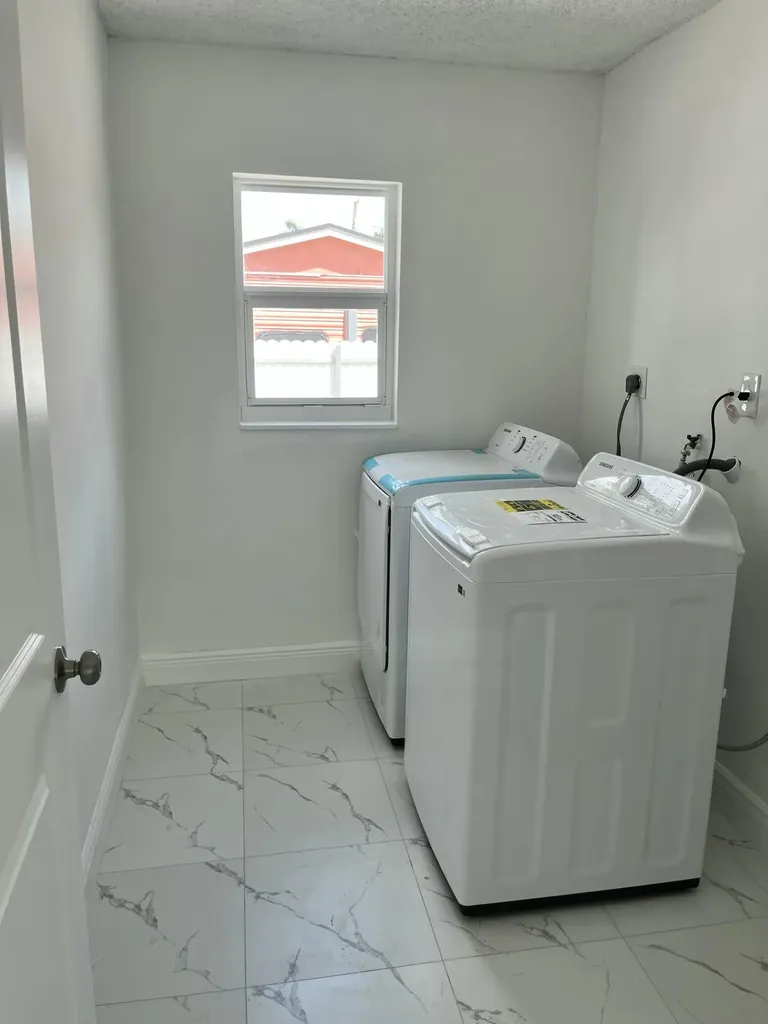 2747 Summit Boulevard West Palm Beach FL 33406