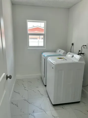 2747 Summit West Palm Beach FL 33406