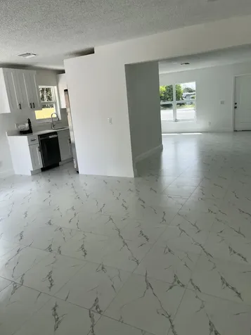 2747 Summit West Palm Beach FL 33406