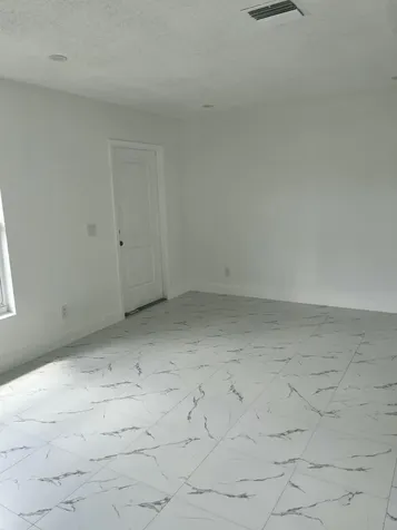 2747 Summit West Palm Beach FL 33406