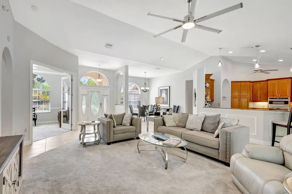 8055 Kiawah Trace Port St Lucie FL 34986