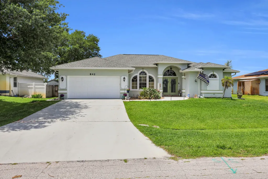 842 SE Quiescent Lane Port St Lucie FL 34983