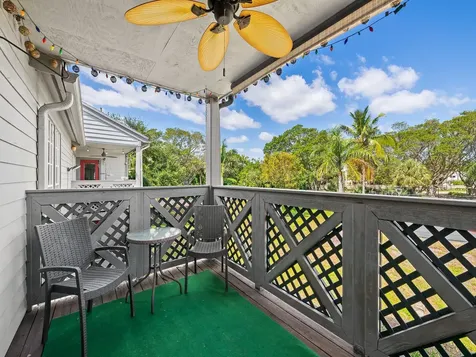 5095 Heatherhill Boca Raton FL 33486