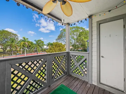 5095 Heatherhill Boca Raton FL 33486