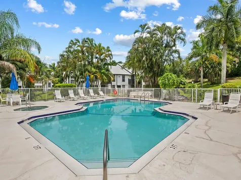5095 Heatherhill Boca Raton FL 33486