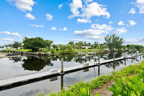 5095 Heatherhill Boca Raton FL 33486