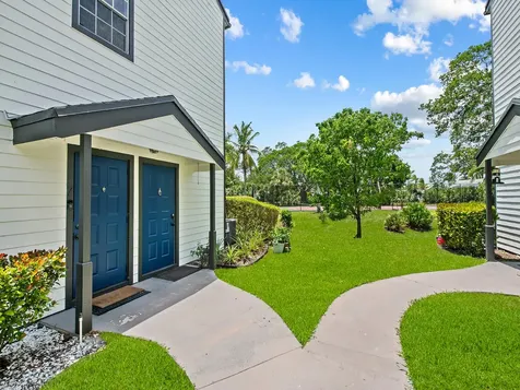 5095 Heatherhill Boca Raton FL 33486