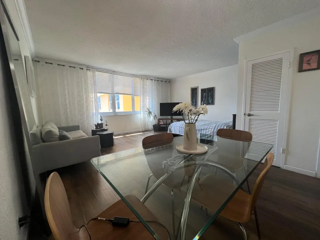 2501 S Ocean Drive Hollywood FL 33019