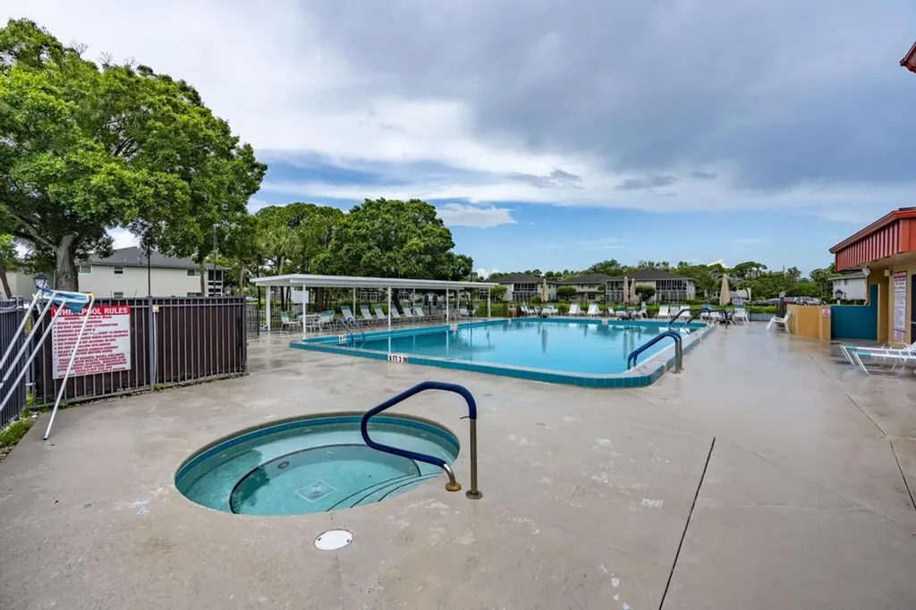 3 Lake Vista Trail Port St Lucie FL 34952