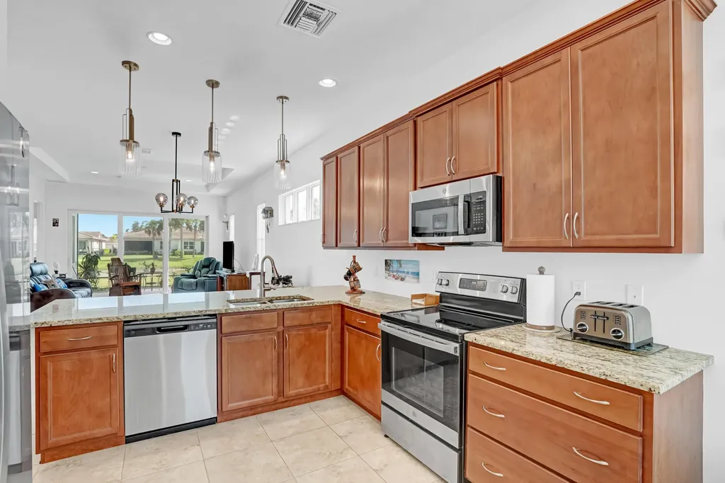 25007 SW Alberti Way Port St Lucie FL 34986