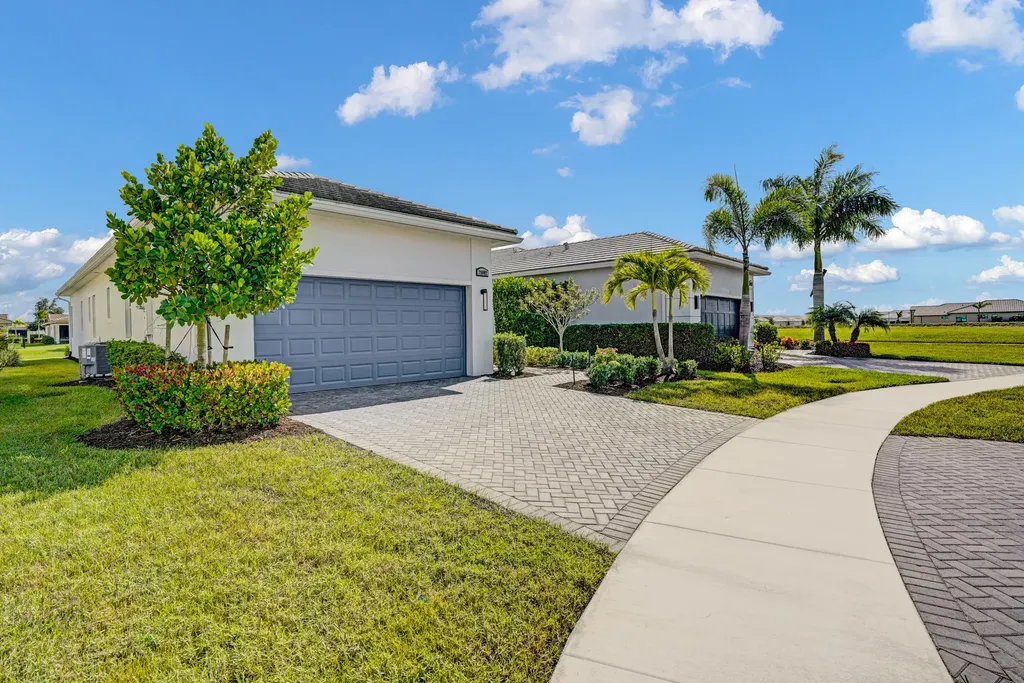 25007 SW Alberti Way Port St Lucie FL 34986