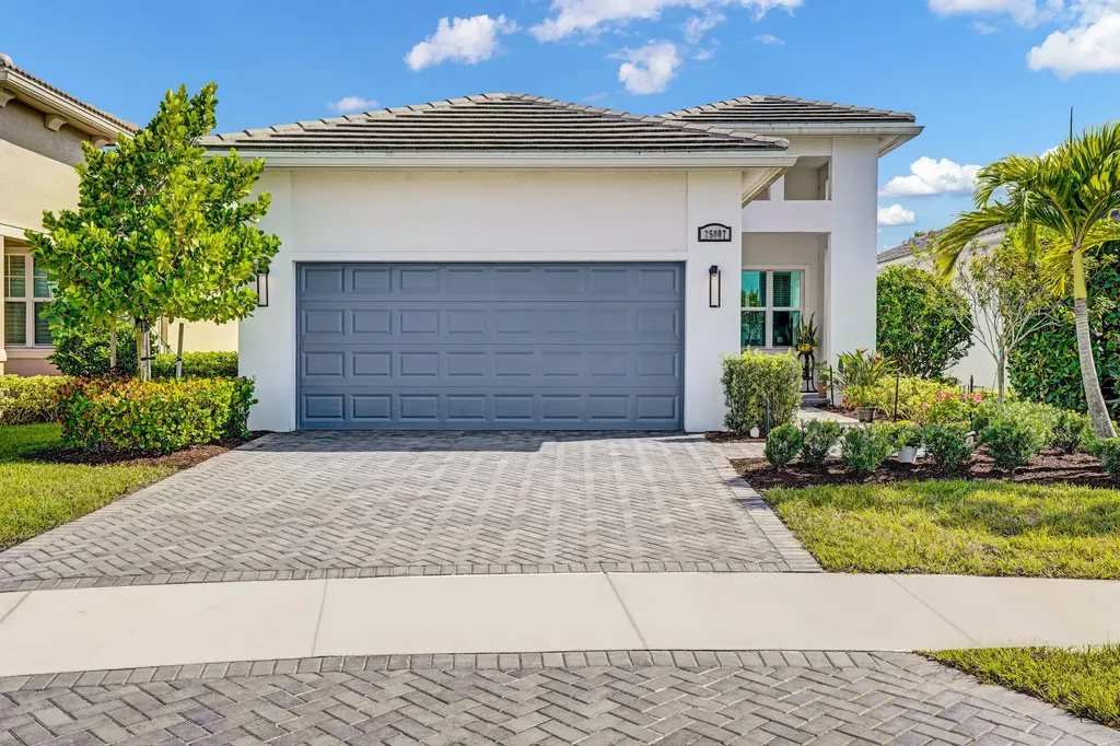 25007 SW Alberti Way Port St Lucie FL 34986