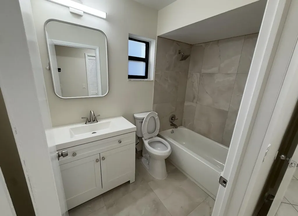 9083 W Highland Pines Drive Palm Beach Gardens FL 33418