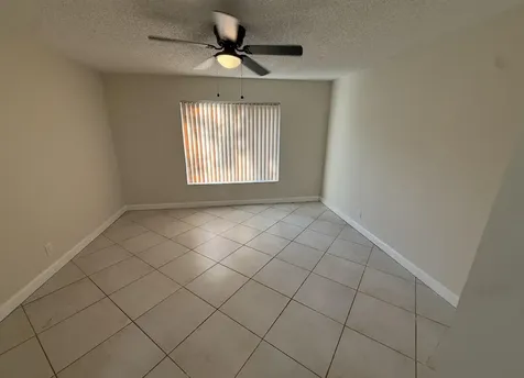 9083 W Highland Pines Palm Beach Gardens FL 33418