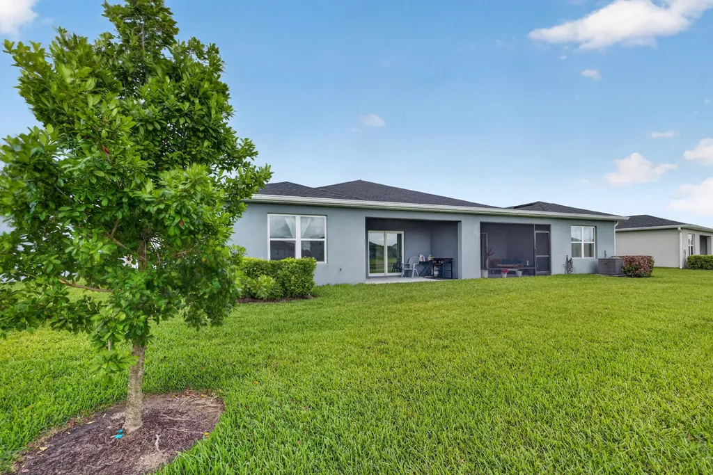 9449 SW Libertas Way Port St Lucie FL 34987