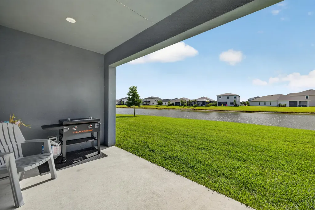 9449 SW Libertas Way Port St Lucie FL 34987