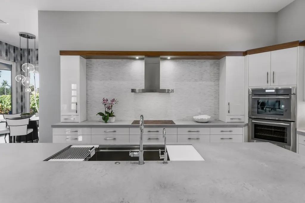 17661 Scarsdale Way Boca Raton FL 33496