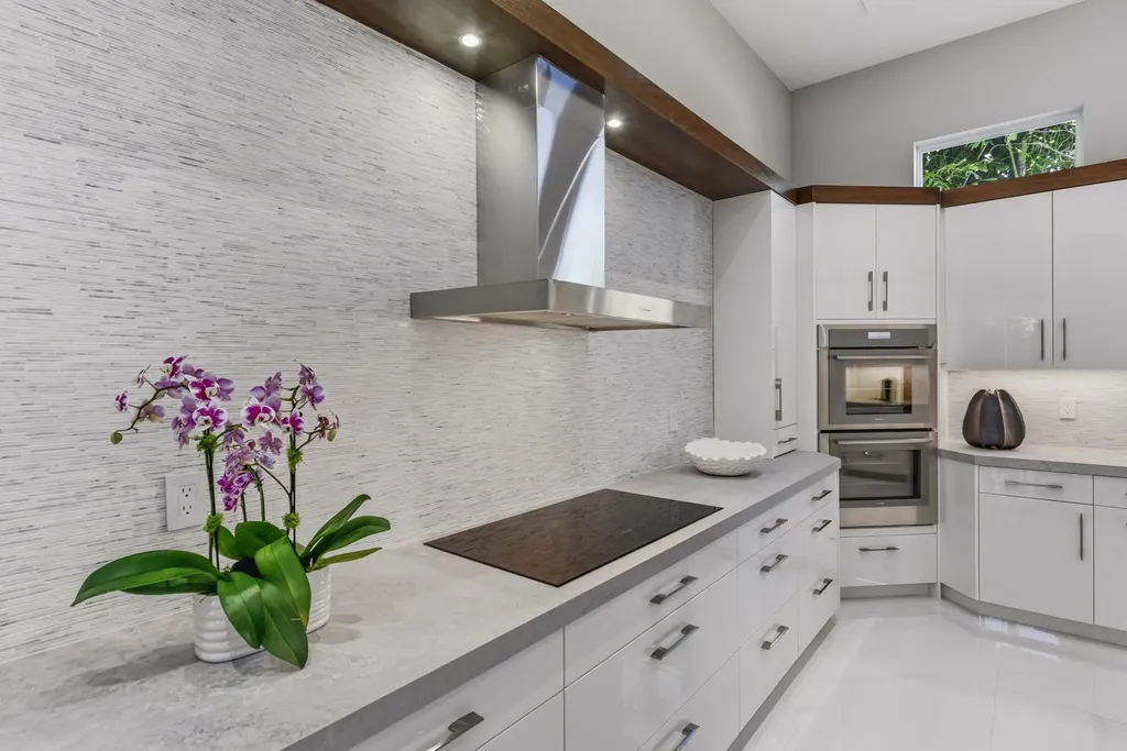 17661 Scarsdale Way Boca Raton FL 33496