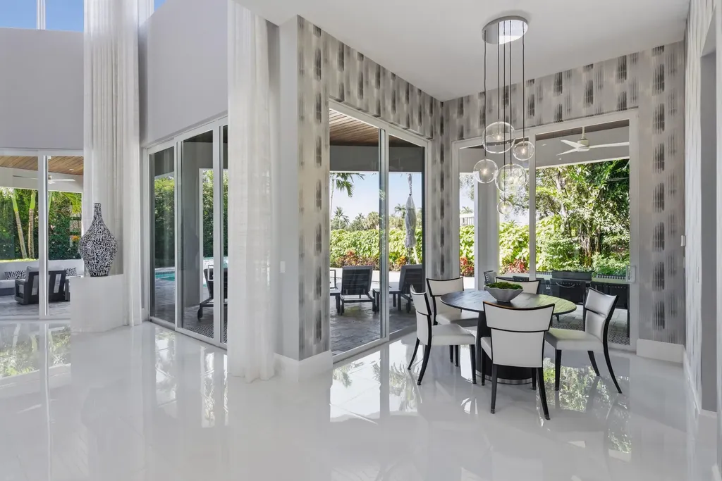 17661 Scarsdale Way Boca Raton FL 33496