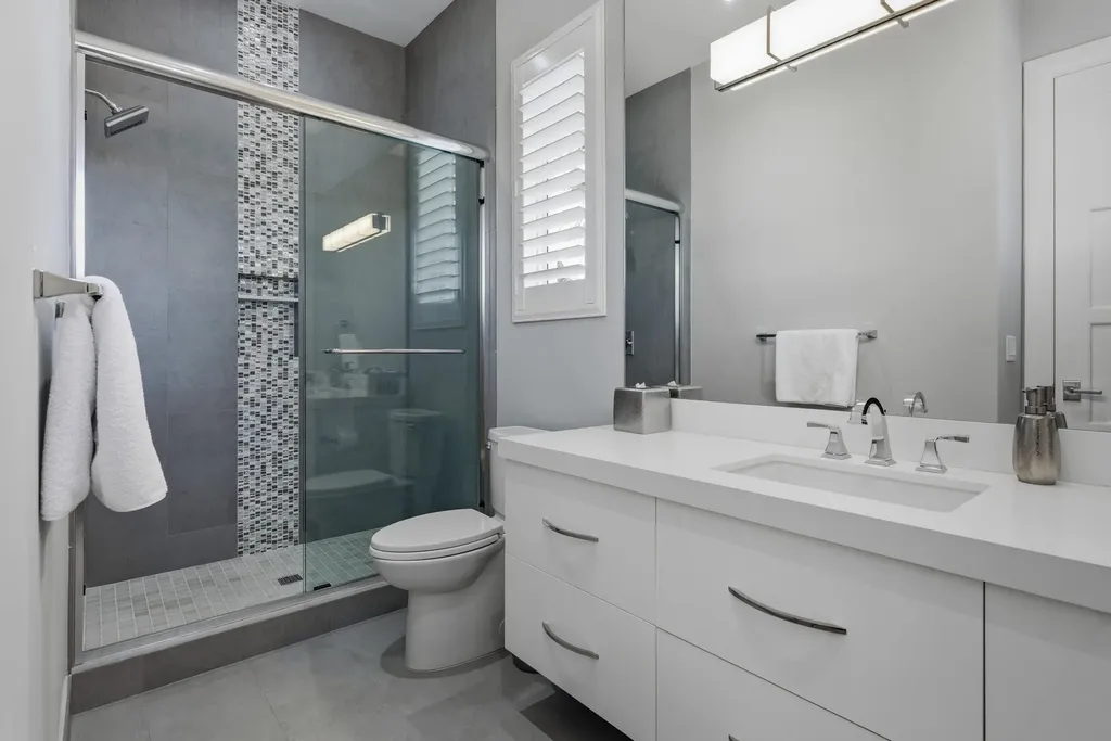 17661 Scarsdale Way Boca Raton FL 33496
