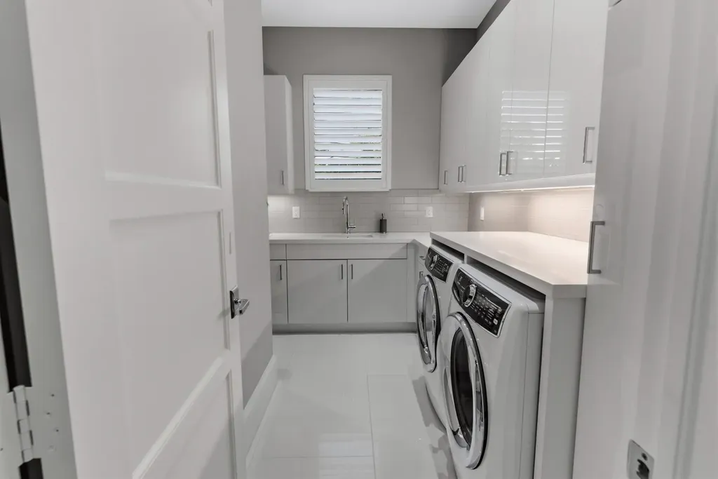 17661 Scarsdale Way Boca Raton FL 33496