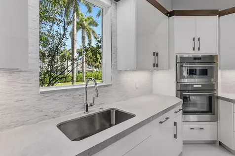 17661 Scarsdale Way Boca Raton FL 33496