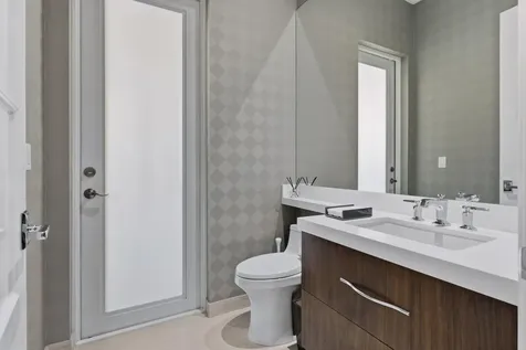 17661 Scarsdale Way Boca Raton FL 33496