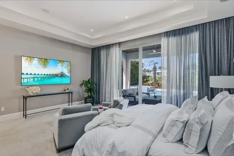 17661 Scarsdale Way Boca Raton FL 33496