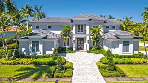 17661 Scarsdale Way Boca Raton FL 33496