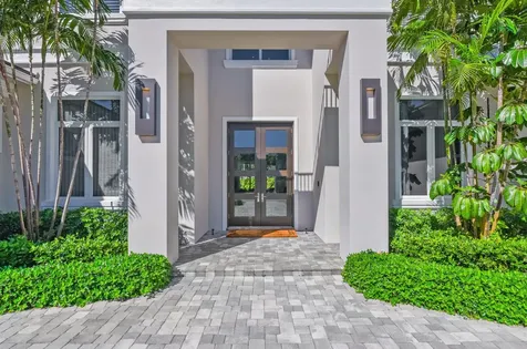 17661 Scarsdale Way Boca Raton FL 33496