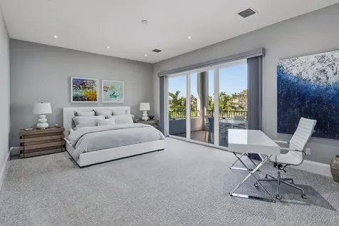 17661 Scarsdale Way Boca Raton FL 33496