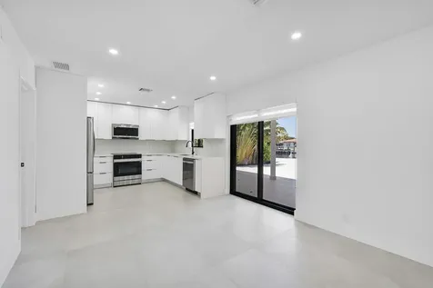 491 SE 19th Pompano Beach FL 33060