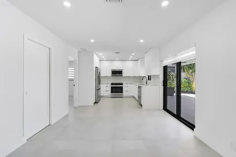 491 SE 19th Pompano Beach FL 33060