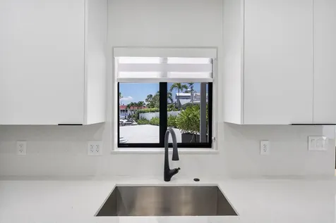 491 SE 19th Pompano Beach FL 33060