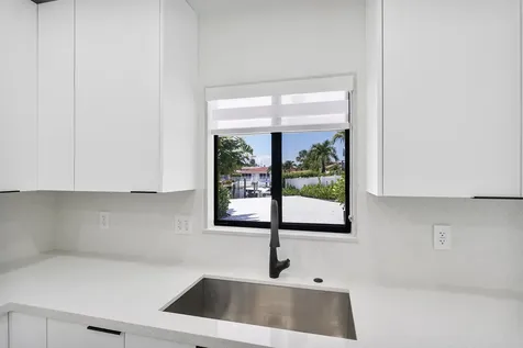 491 SE 19th Pompano Beach FL 33060