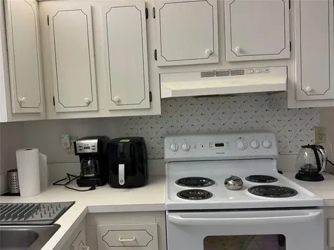 2900 SW 22nd Delray Beach FL 33445