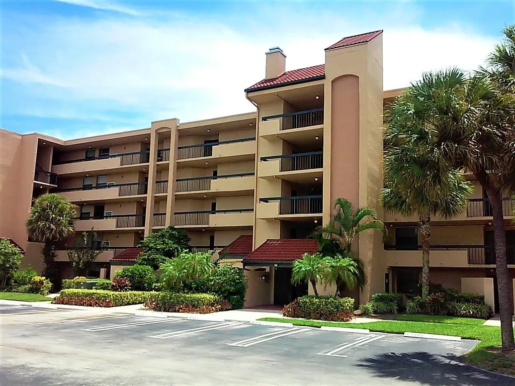 950 Egret Circle Delray Beach FL 33444